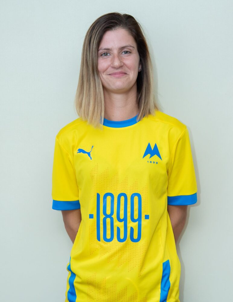 laura lewis torquay united wfc